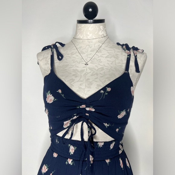 Hollister Dresses & Skirts - Floral Summer Dress